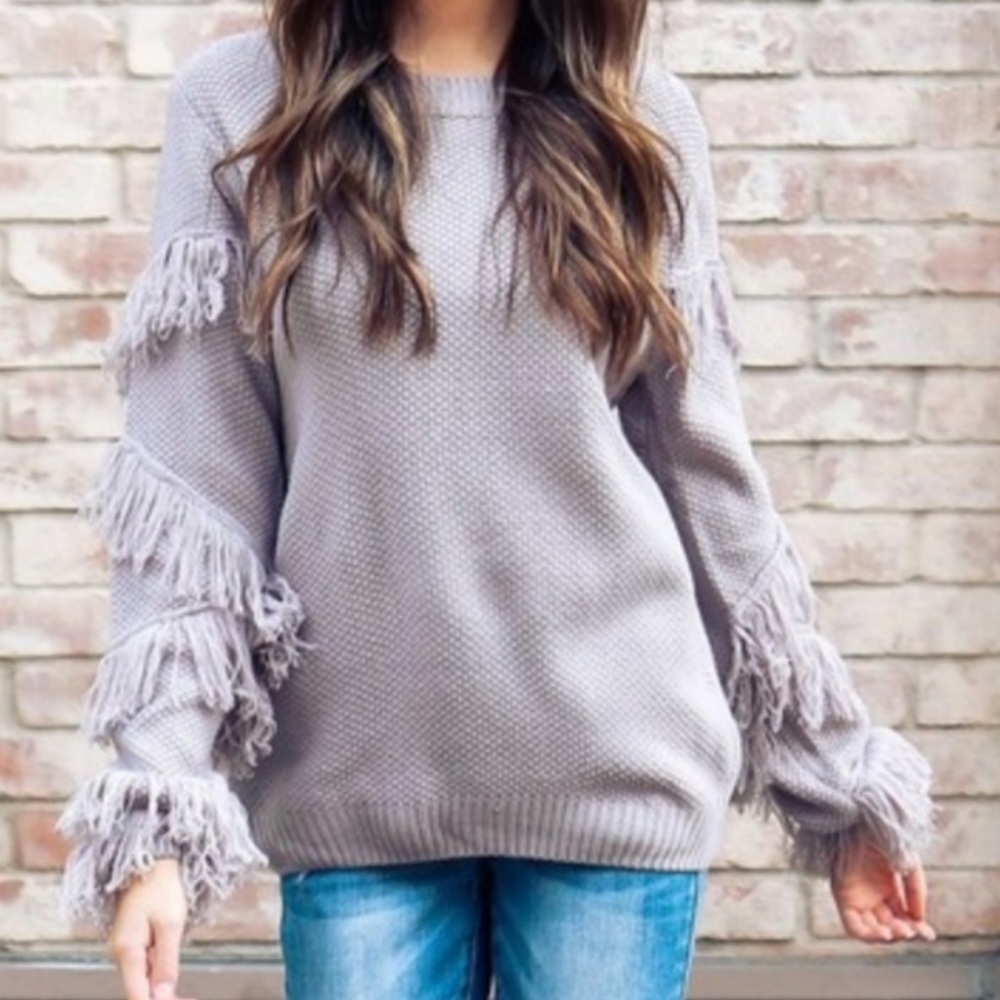 Lumiere Light Gray Crew & Scoop Neck Fringe Sweater Top Small